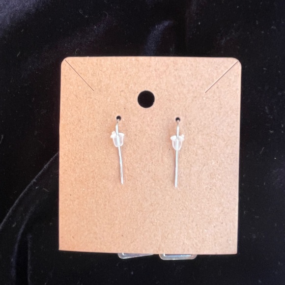 Silver Wire Boho Earrings Black and White NWOT - Picture 4 of 4